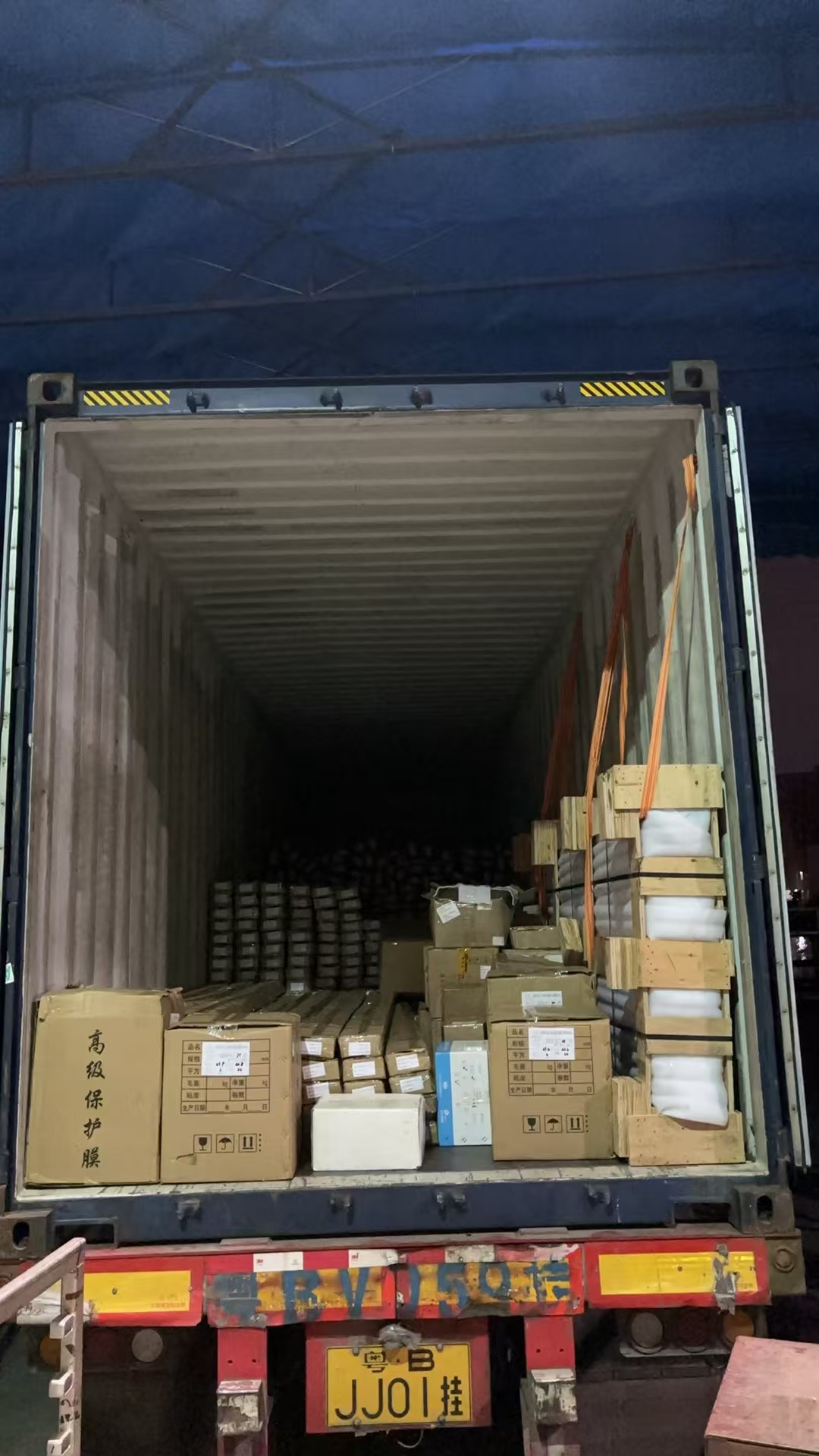 Shipping container loading at SYHARVEST factory